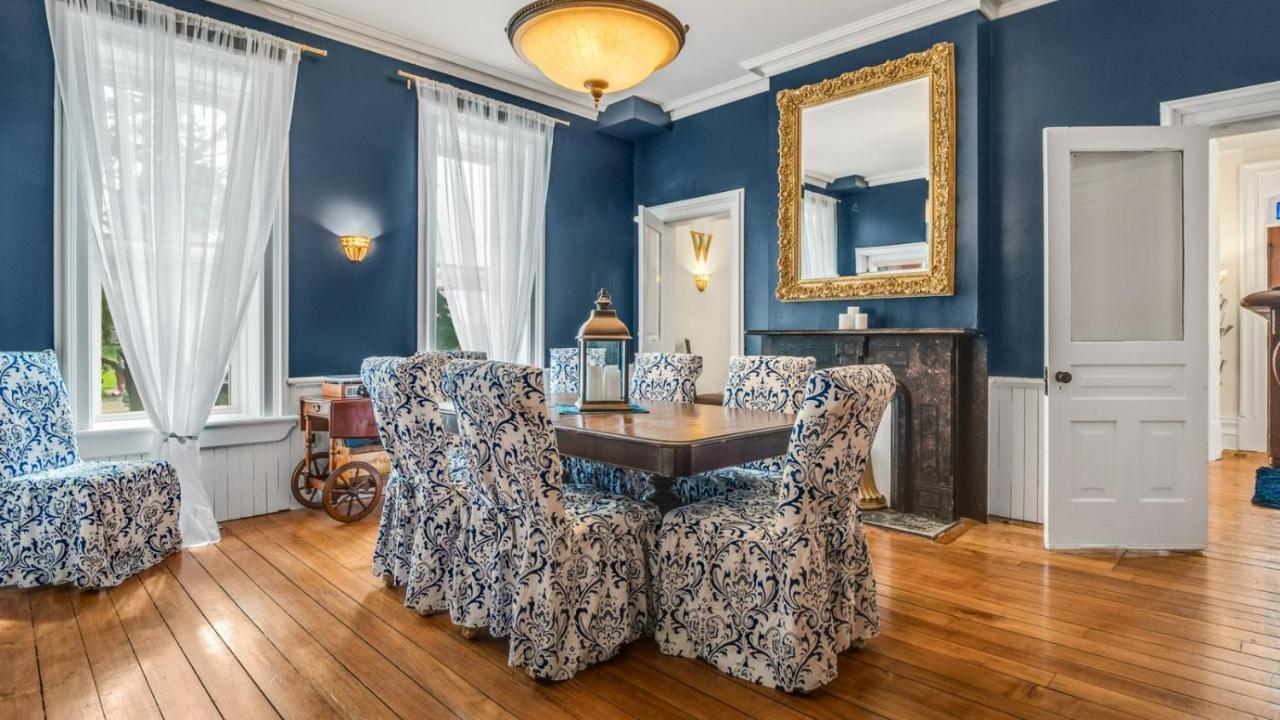 מלון Kingsville The Woodbridge House מראה חיצוני תמונה