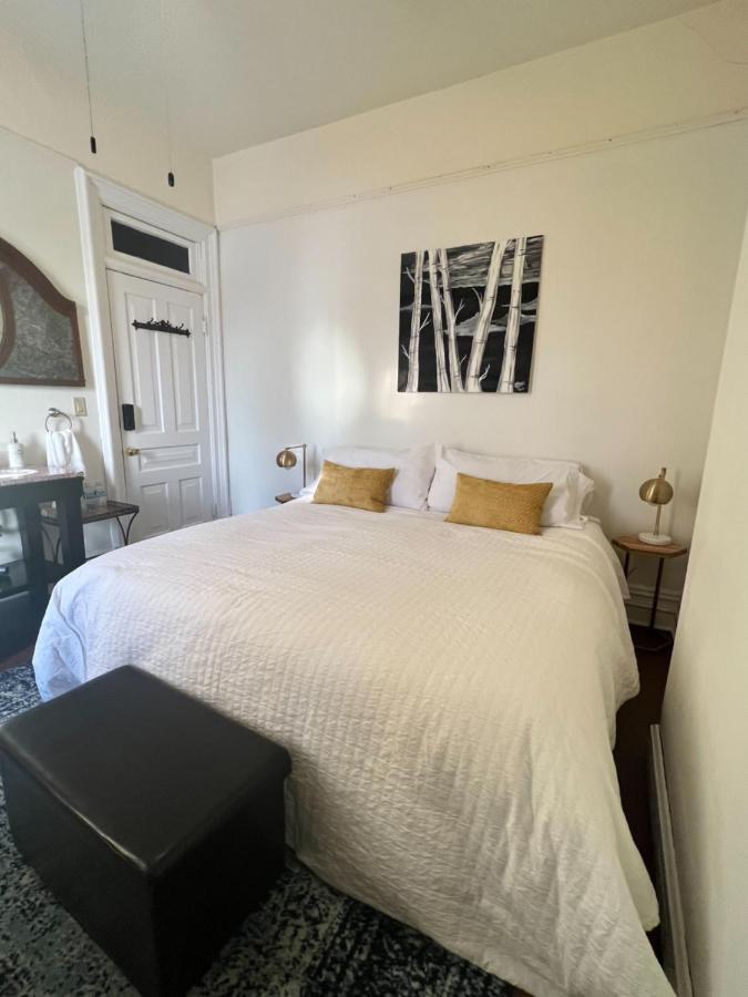 מלון Kingsville The Woodbridge House מראה חיצוני תמונה